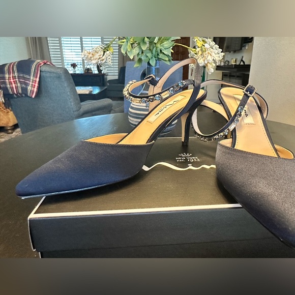 Nina Tucker Crystal Dress Pump, New Navy Luster Satin Size 6.5 6 1/2 - Picture 5 of 9
